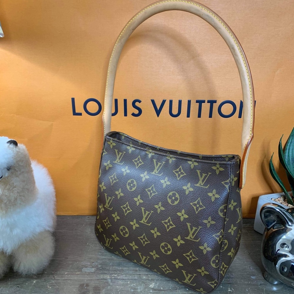 Vintage Louis Vuitton Monogram Looping MM